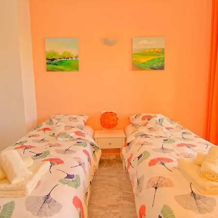 Apts Zafiro 아파트